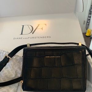 Diane von Furstenberg cross body